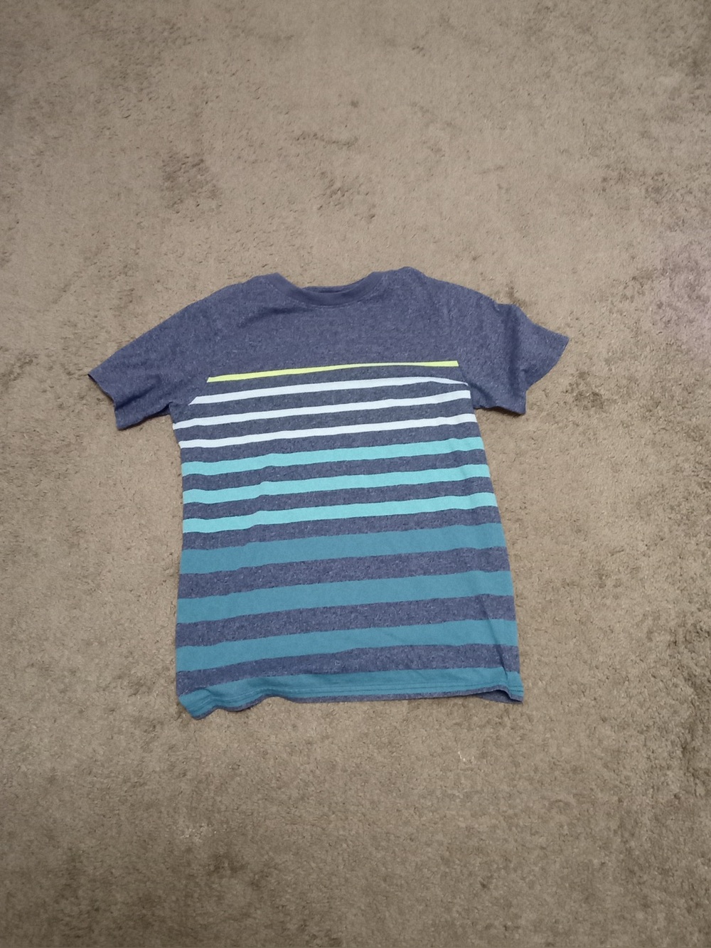 Boys’ Cat & Jack short sleeve T-shirt in a stylish navy blue, teal, size 16  A5